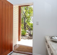 Papillon Bleu - Accommodation Main Beach