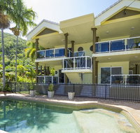 Champagne Apartment 1 - Accommodation Main Beach