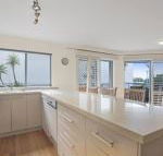 Breakwater Views Apartments - Accommodation Main Beach
