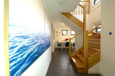 A Cozy 3BRM House At Doncaster - Accommodation Main Beach 2