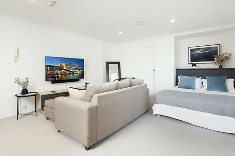Ultimate Bondi Living - Accommodation Main Beach 2