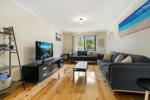 Family Getaway Walk To Bay Beach - Accommodation Main Beach 0