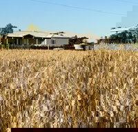The Mains Guest House - Accommodation Main Beach