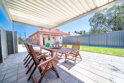 Kairos In Keswick Wifi Netflix Nespresso - Accommodation Main Beach 3