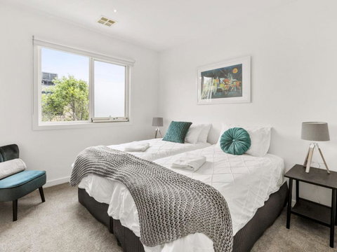 BANGALOW MORNINGTON - Accommodation Main Beach 3