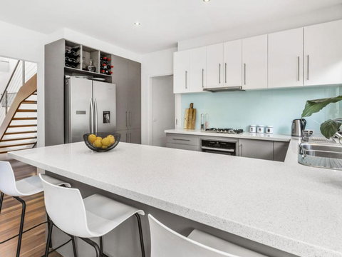 BANGALOW MORNINGTON - Accommodation Main Beach 1