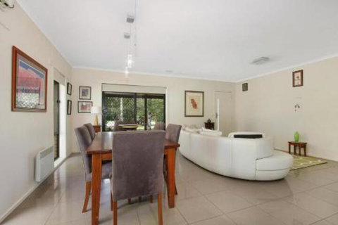Alpine Streamside - Accommodation Main Beach 6