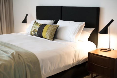 The Seabird - Accommodation Main Beach 3