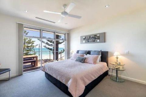 ULTIMA At The Bay Glenelg Absolute Beachfront - Accommodation Main Beach 6