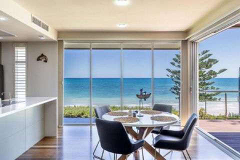 ULTIMA At The Bay Glenelg Absolute Beachfront - Accommodation Main Beach 0