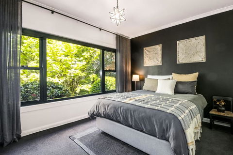 Magnolias On Mernda - Accommodation Main Beach 5
