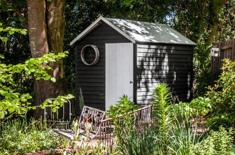 Magnolias On Mernda - Accommodation Main Beach 4