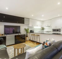 Tranquil Townhouse in Port Melbourne - Accommodation Main Beach