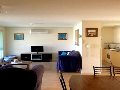Pascalinga 38 Carrickalinga Road - Accommodation Main Beach 3