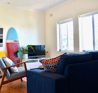 Bright Artist Apartment in Maroubra - Accommodation Main Beach
