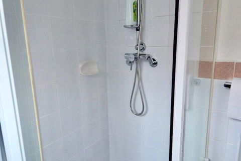 Cute Studio Apartment In Maroubra - Accommodation Main Beach 4