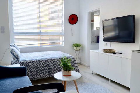 Cute Studio Apartment In Maroubra - Accommodation Main Beach 7
