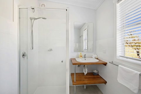 Rivendale - Accommodation Main Beach 5