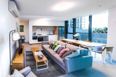 Incredible Riverside Apartment In Brisbane - Accommodation Main Beach 0