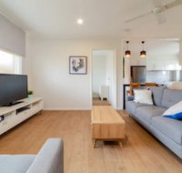 Peaceful 3 Bedroom Apartment in Ascot - Accommodation Main Beach