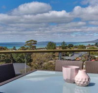 The View - Accommodation Main Beach