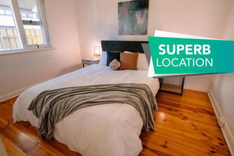 A Wave Away At Glenelg Cosy Unit Near The Beach - Accommodation Main Beach 0