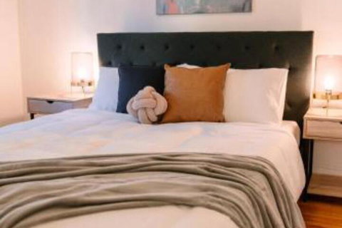 A Wave Away At Glenelg Cosy Unit Near The Beach - Accommodation Main Beach 7