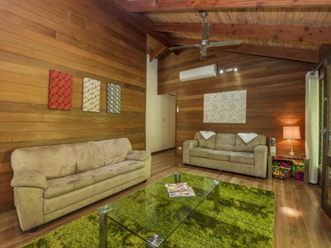 Magnetic Effect - Accommodation Main Beach 3