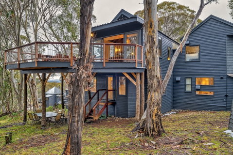 Belltrees - Accommodation Main Beach 2