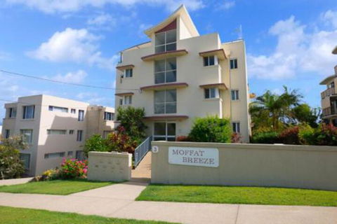 Moffat Breeze Unit 3 3 Moffat Street - Accommodation Main Beach 4