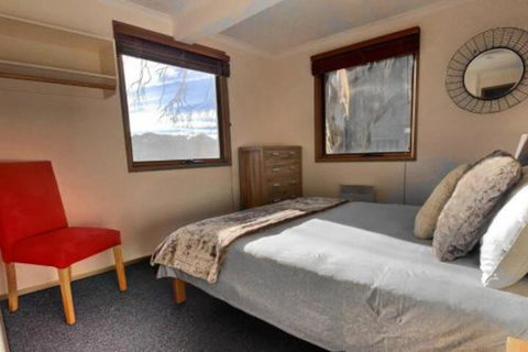 Snowy River - Accommodation Main Beach 1