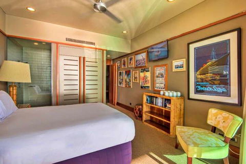 Yacht Club 19 Bijou De Mer 2 Buggies - Accommodation Main Beach 4