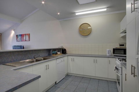 Port Lincoln Foreshore Apartments - Accommodation Main Beach 6