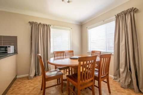 Autumn St. Trendy East Orange Near CBD - Accommodation Main Beach 7