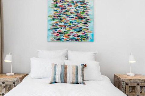 Audrey - Accommodation Main Beach 7