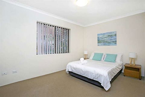 Walking Distance To Coogee Beach MOUNT - Accommodation Main Beach 2