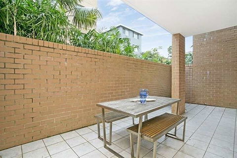 Walking Distance To Coogee Beach MOUNT - Accommodation Main Beach 3