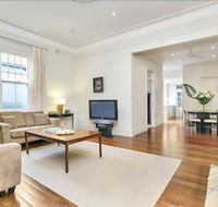 The Apartment Service EDWIN - Accommodation Main Beach