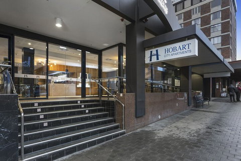 Hobart City Apartments - Accommodation Main Beach 1
