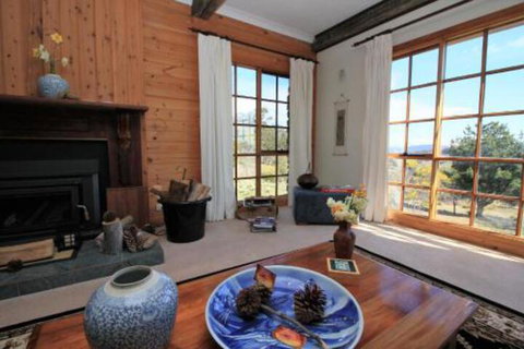 The Great House Bnb - Accommodation Main Beach 7