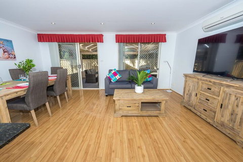 Ajax Avenue 2 / 35 Nelson Bay - Accommodation Main Beach 1