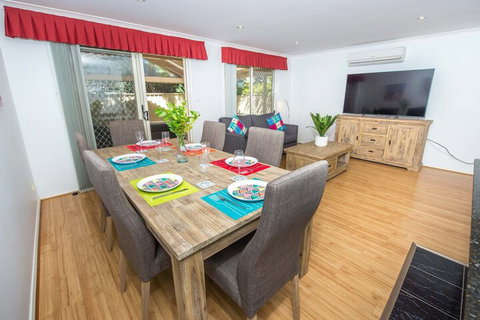 Ajax Avenue 2 / 35 Nelson Bay - Accommodation Main Beach 7