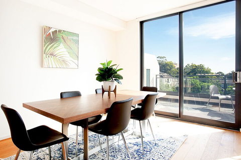 Crows Nest 7 - Accommodation Main Beach 2