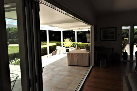 Vue De Lumieres - Accommodation Main Beach 5