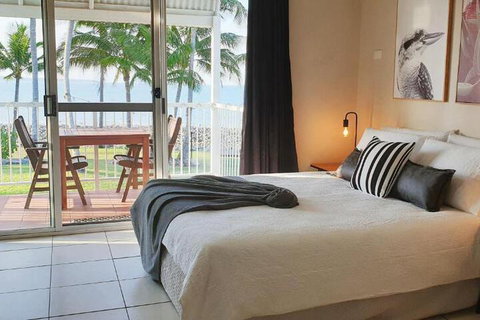 Ocean View Resort Apartment - Accommodation Main Beach 4