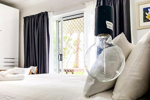 Ocean View Resort Apartment - Accommodation Main Beach 2