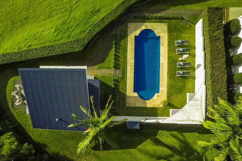 A PERFECT STAY - Byron's Brae - Accommodation Main Beach 2