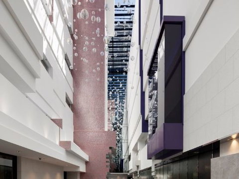 Melbourne Port Wharf Big Bed Room - Accommodation Main Beach 5