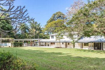 Augustine - Accommodation Main Beach 1