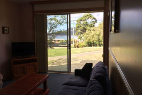 Bruny Island Accommodation Bruny Island Holiday Units (One) - Accommodation Main Beach 3